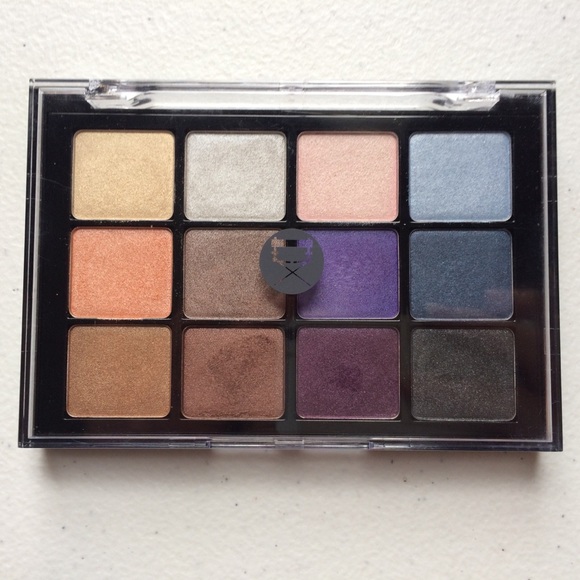 Viseart Other - Viseart 03 Bridal Satin Eyeshadow Palette
